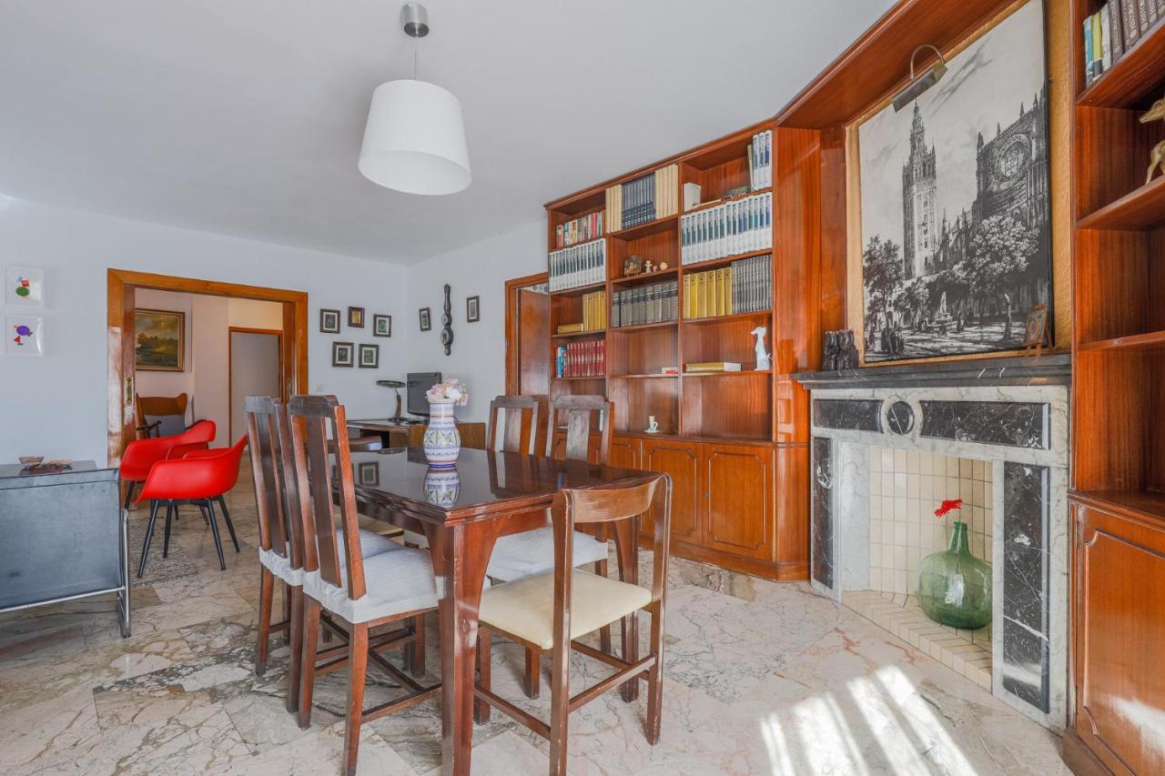 Puerta De Carmona Lejlighed Sevilla Eksteriør billede